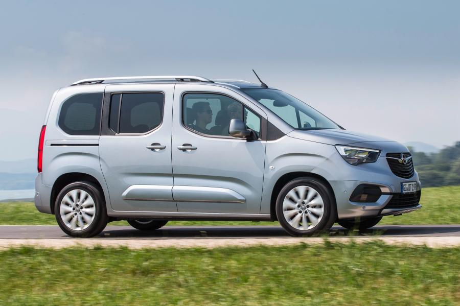  Opel Combo Life 2018 года  (фото 15 из 44)